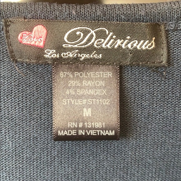 Sweater - Picture 4 of 4